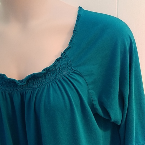Avenue Tops - Romantic blouse